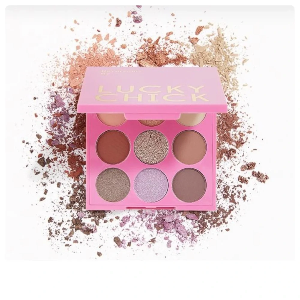 NIB Lucky Chick Daydreams Eyeshadow Palette Full Size 6g